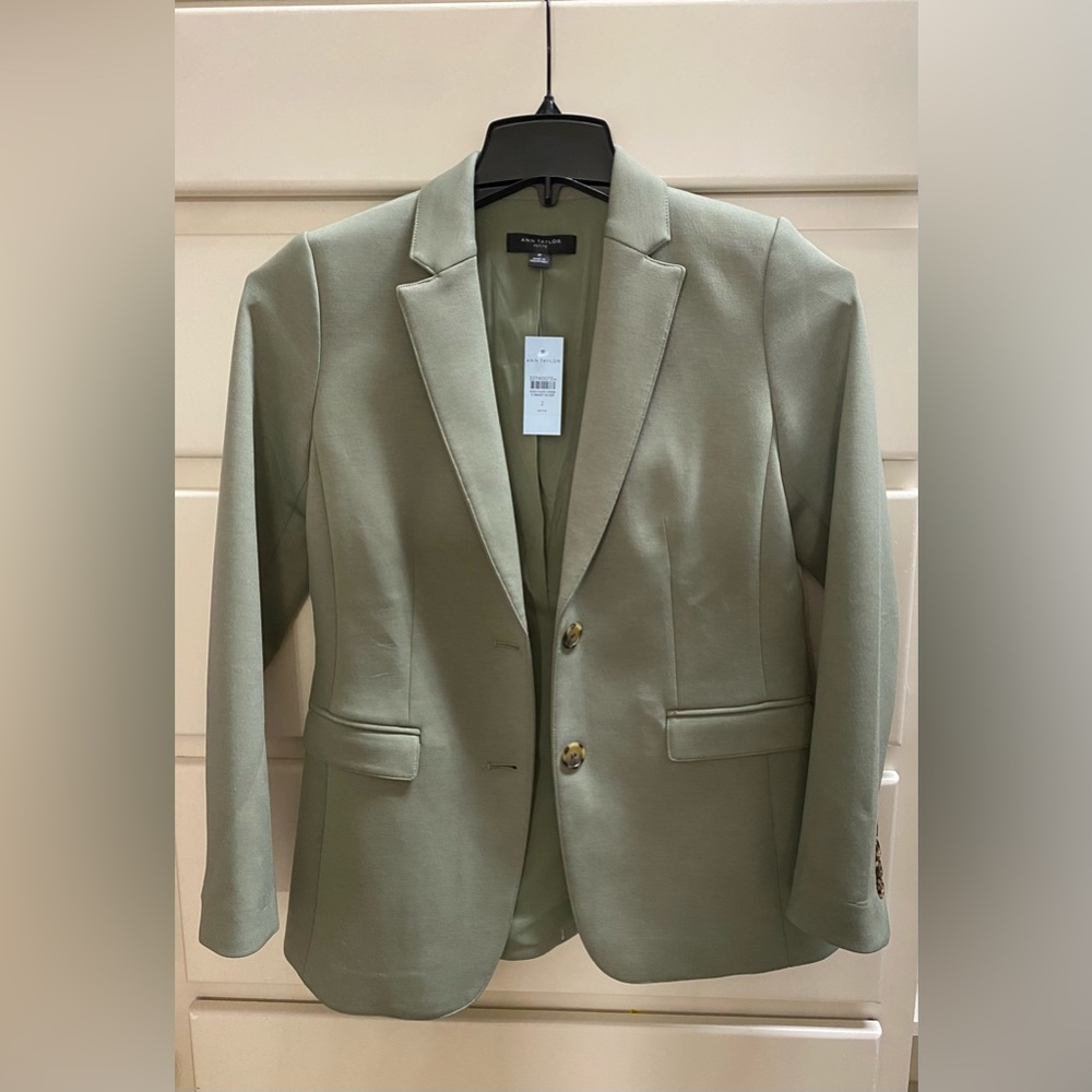 Ann Taylor Blazer / Sage Mint Color / 2P - NWT